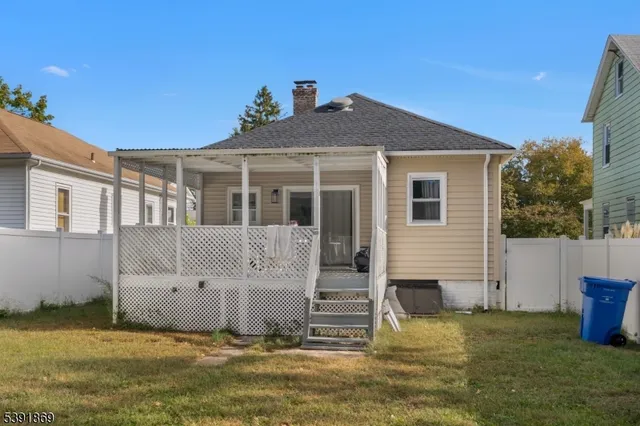 $440,000 | 14 South Street, Milltown, NJ 08850