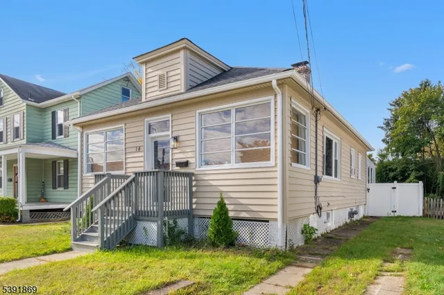 $440,000 | 14 South Street, Milltown, NJ 08850