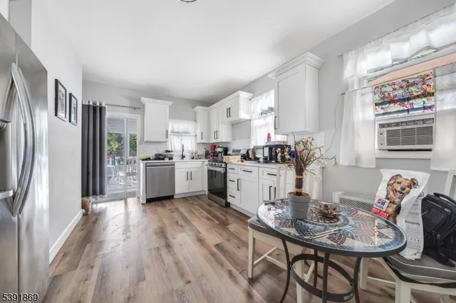 $440,000 | 14 South Street, Milltown, NJ 08850