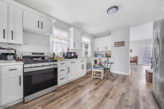 $440,000 | 14 South Street, Milltown, NJ 08850