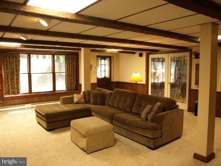 13121 Darnestown Road Gaithersburg, MD 20878 - Photo 15 of 24 Family Room