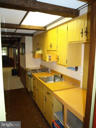 13121 Darnestown Road Gaithersburg, MD 20878 - Photo 19 of 24 Kitchen