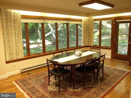 13121 Darnestown Road Gaithersburg, MD 20878 - Photo 8 of 24 Dining Room