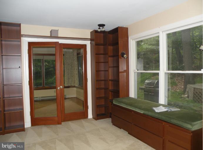 13121 Darnestown Road Gaithersburg, MD 20878 - Photo 9 of 24 Interior (General)
