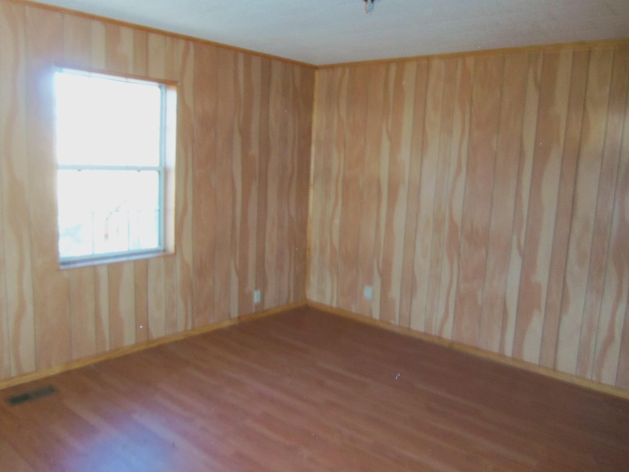 365 Buffalo Road Oneida, TN 37841 - Photo 3 of 11 Buffalo Road 003