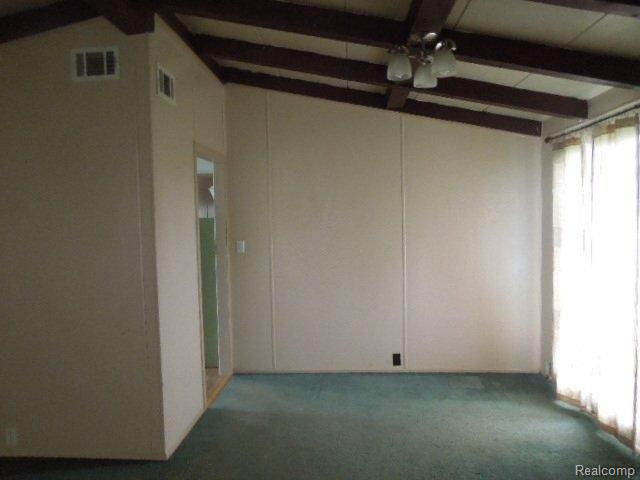 5209 Jones Road North Branch, MI 48461 - Photo 7 of 20 oi 175.jpg