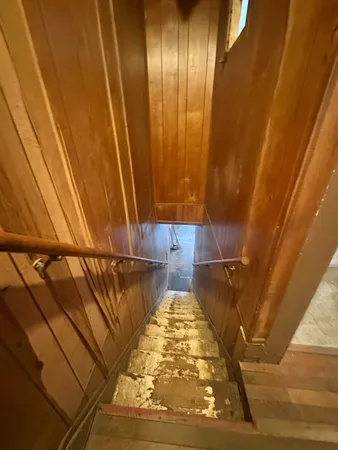 a view of walk in closet
