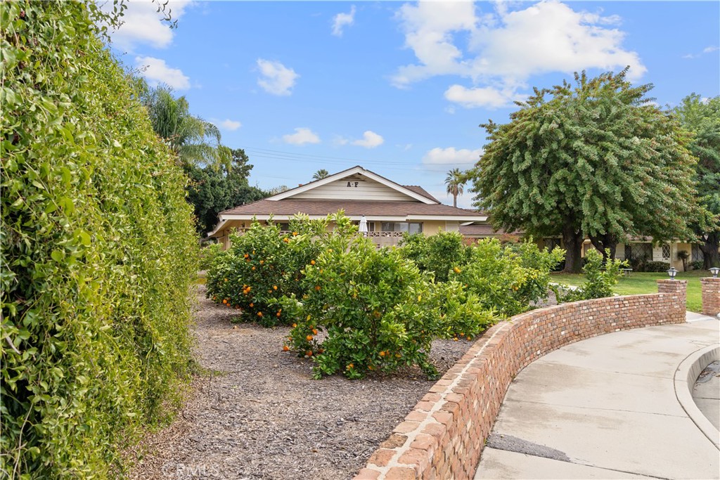 534 Roosevelt Road, Unit A Redlands, CA 92374 - Photo 20 of 22 Gallery Image 20