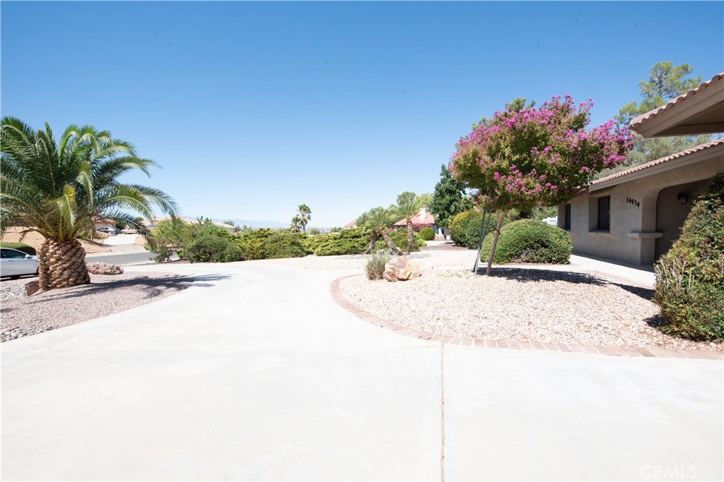 19934 Itasca Road Apple Valley, CA 92308 - Photo 6 of 29 Gallery Image 6
