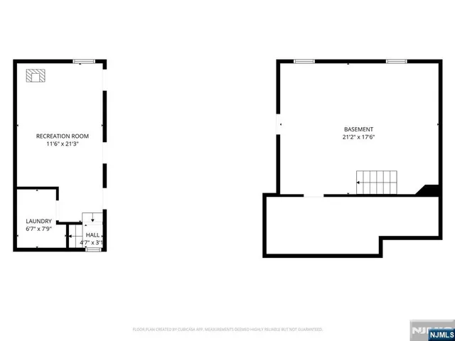a picture of a microwave