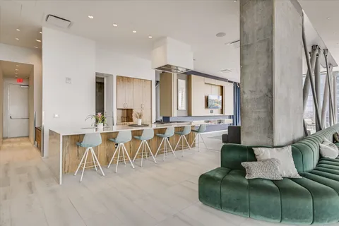 $680,000 | 301 West Avenue, Unit 4208, Austin, TX 78701
