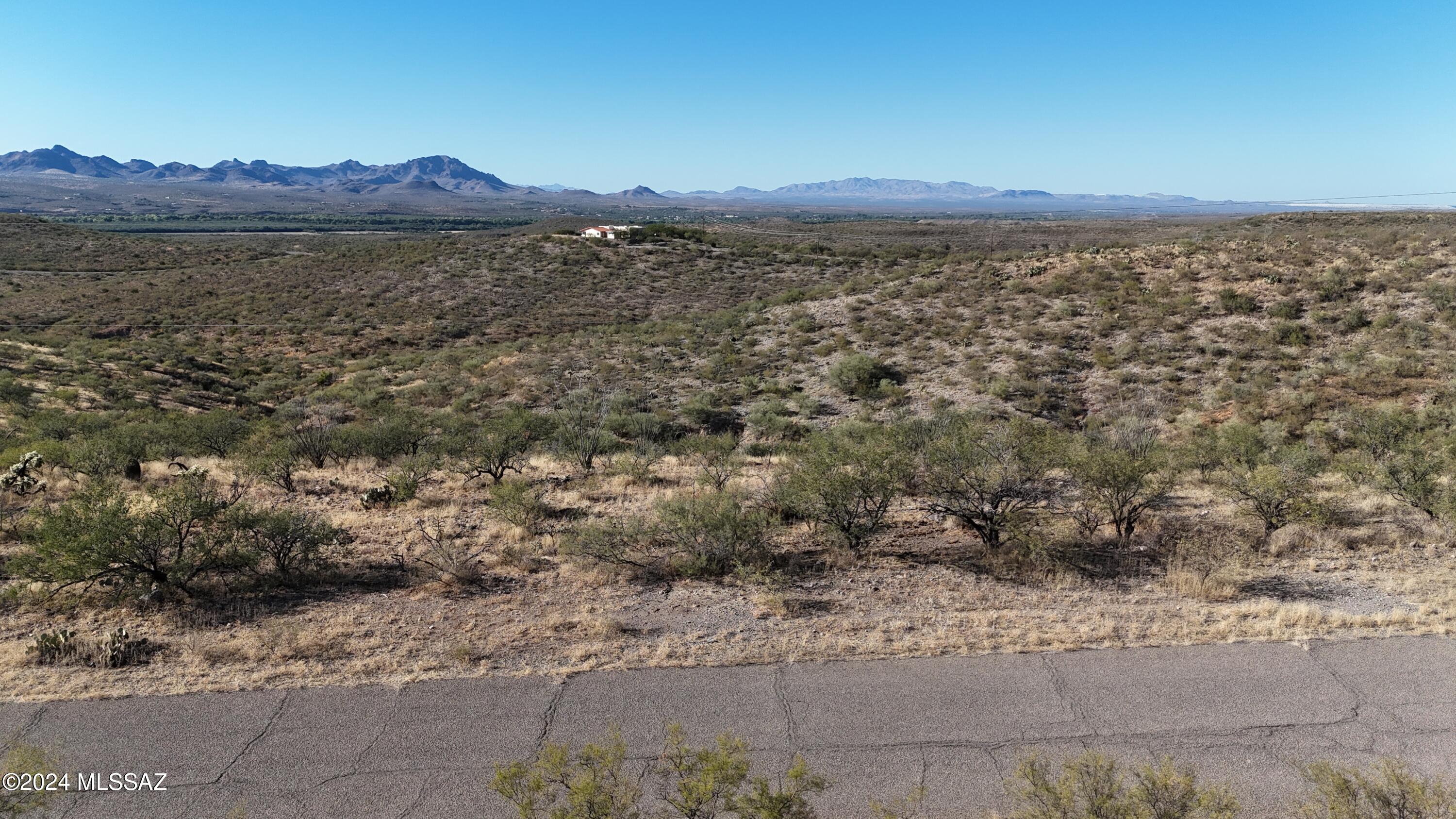 1806 Calle Alarcon, Unit 42 Rio Rico, AZ 85648 - Photo 2 of 11
