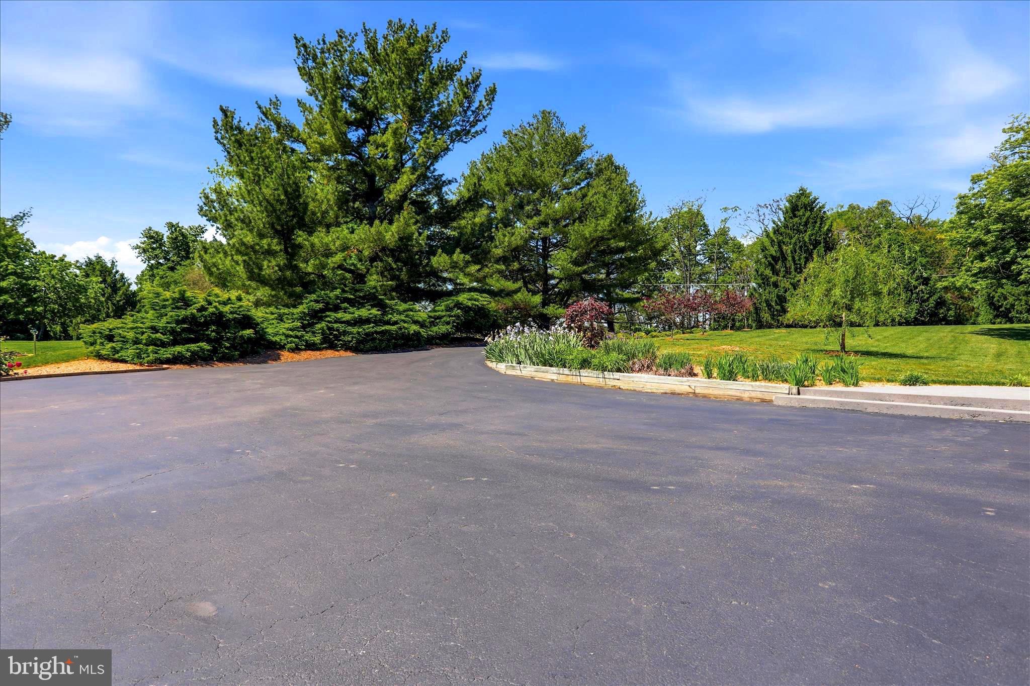 1758 Earle Road Charles Town, WV 25414 - Photo 59 of 79 Driveway