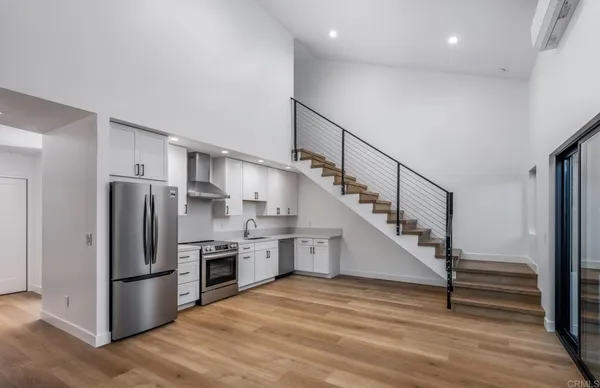 $5,350,000 | 250-258 Hillcrest Drive, Encinitas, CA 92024