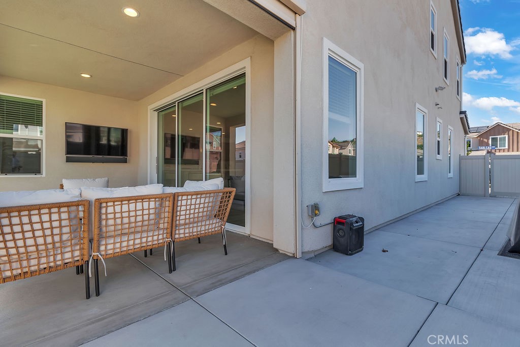 18100 Tableau Way Saugus, CA 91350 - Photo 37 of 49