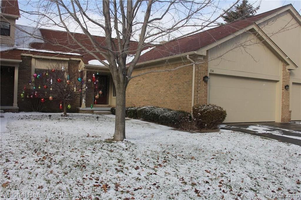 534 Tennyson Rochester Hills, MI 48307 - Photo 2 of 29