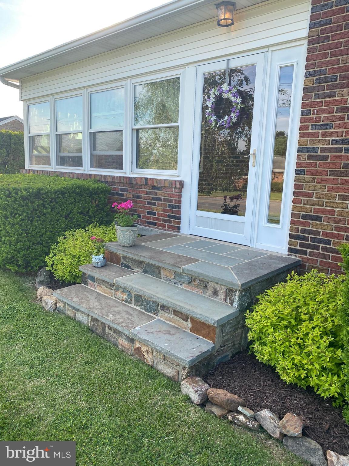4057 Grandview Road Hanover, PA 17331 - Photo 5 of 42 Gallery Image 5