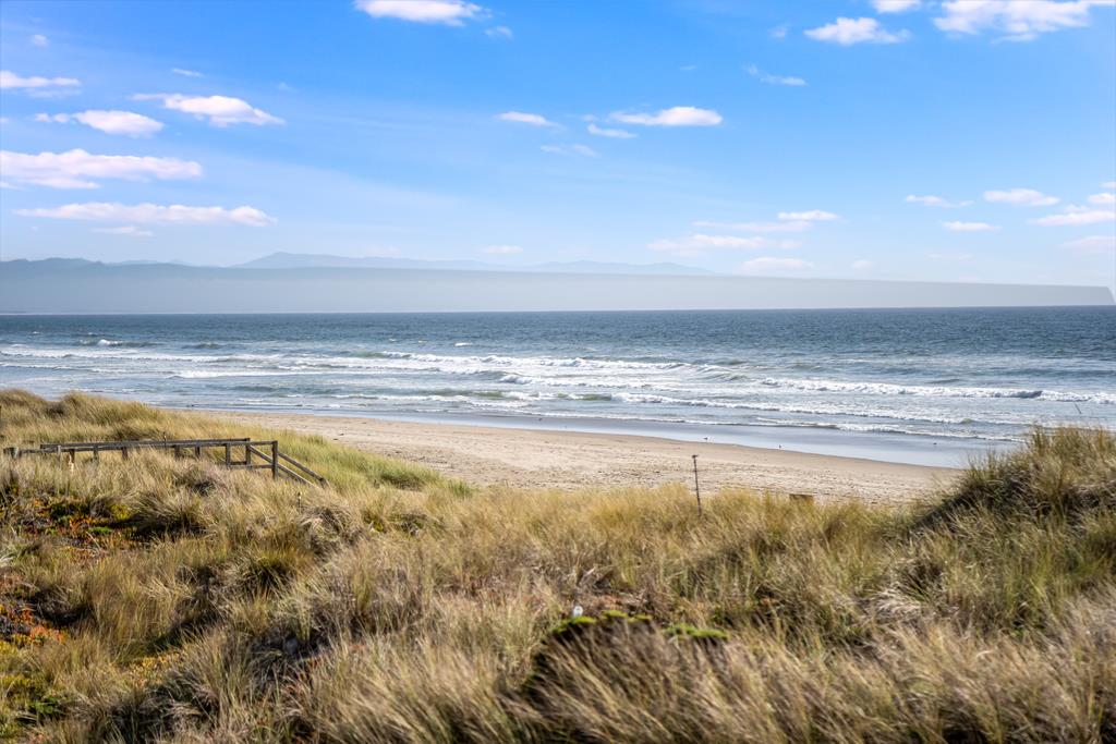 101 Shell Road, Unit 290 Watsonville, CA 95076 - Photo 26 of 26 a view of an ocean beach