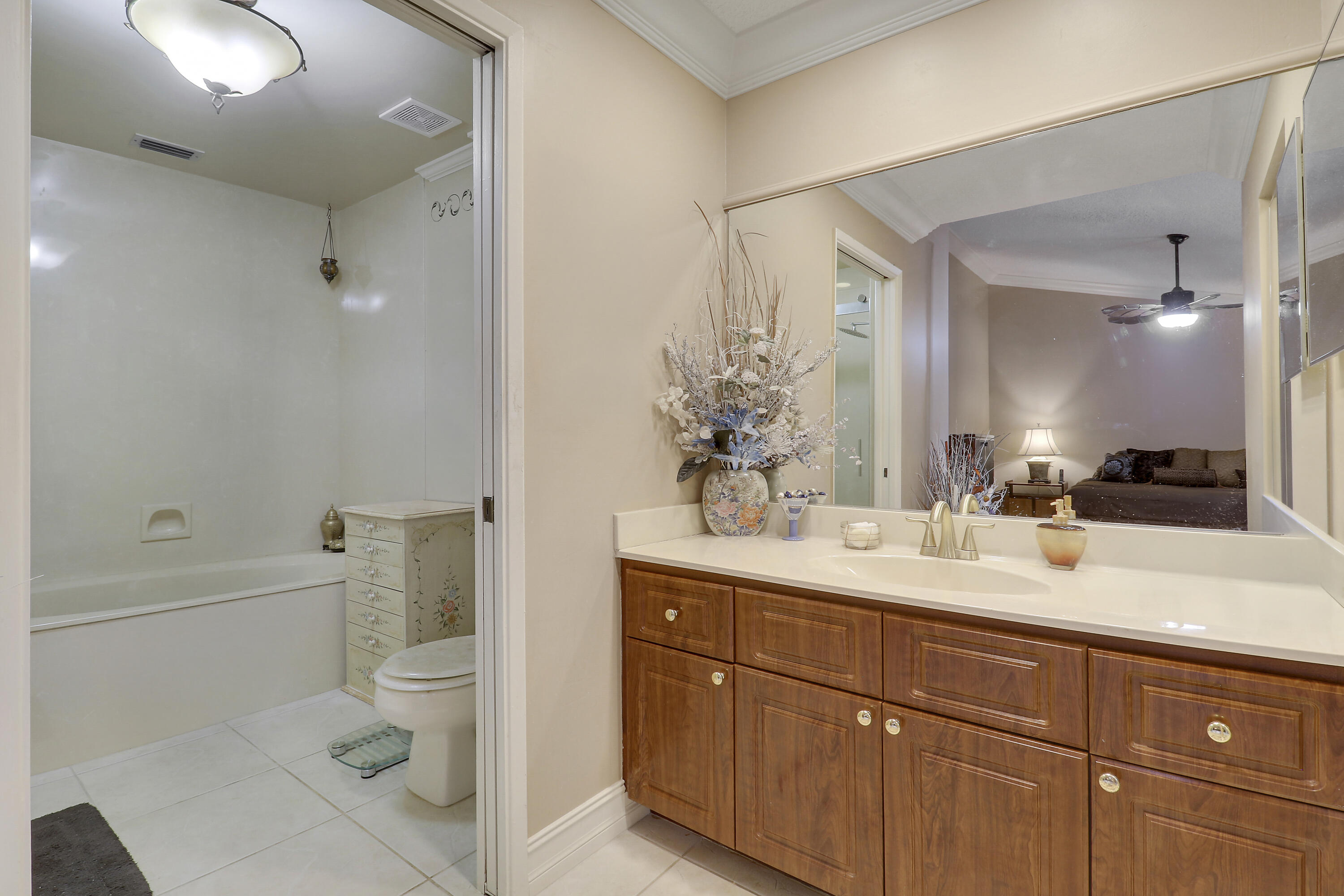 7828 La Mirada Drive Boca Raton, FL 33433 - Photo 8 of 14 Primary Bathroom