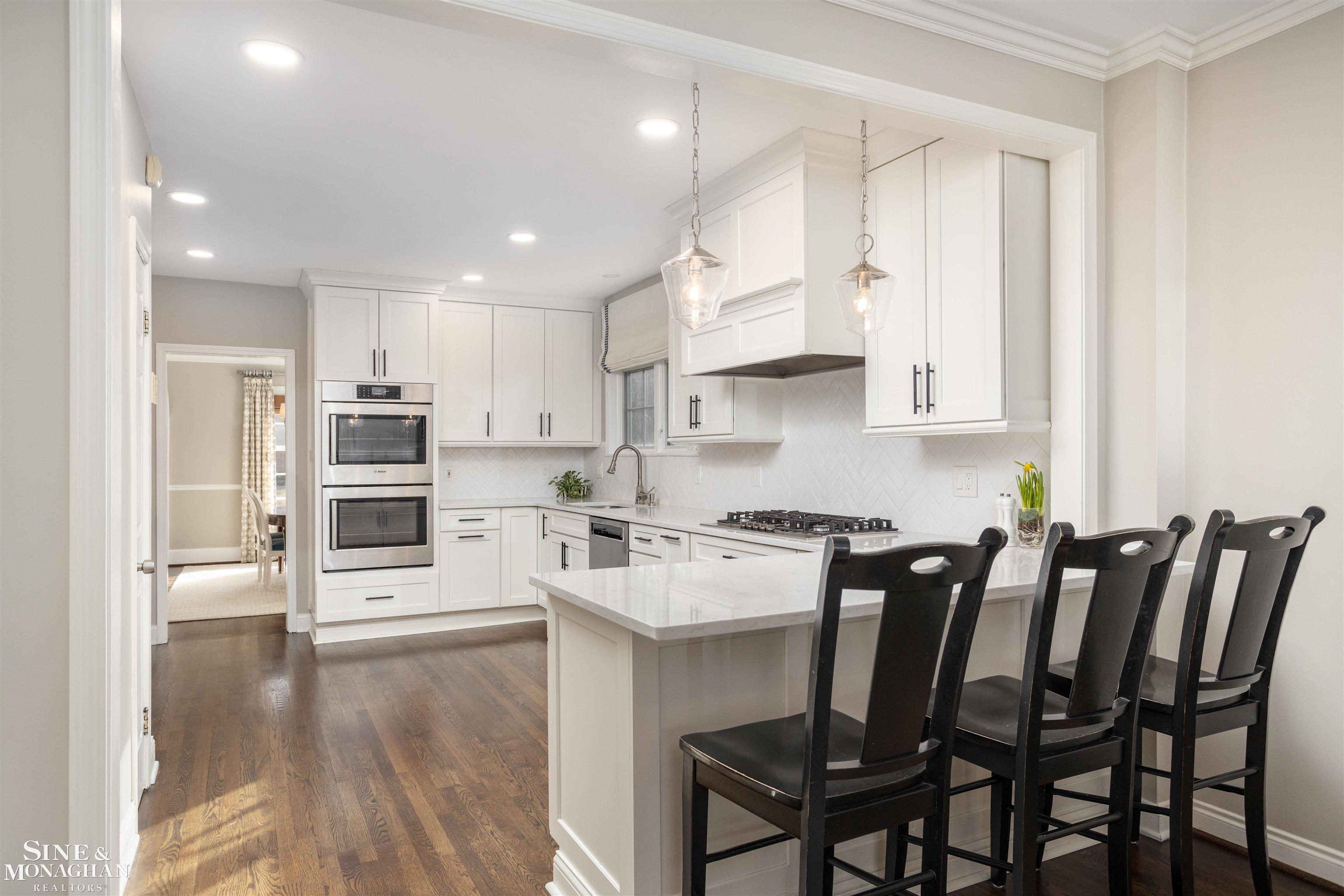 715 Lincoln Road Grosse Pointe, MI 48230 - Photo 10 of 50 50169017-94d7c61d-612d-41e7-b714-d0905e70e57e.JPG