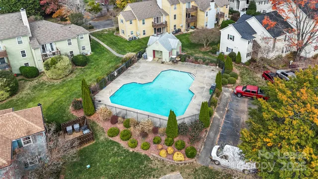 $1,500 | 3220 Selwyn Farms Lane, Charlotte, NC 28209