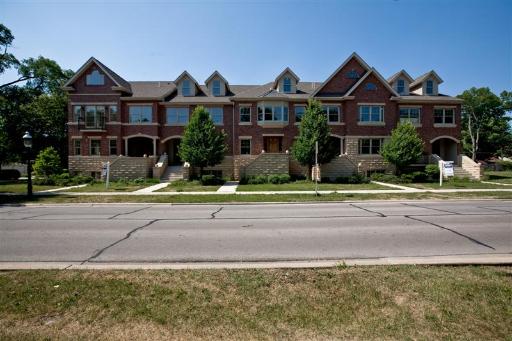 21 North Herbert Road, Unit D Riverside, IL 60546 - Photo 1 of 15