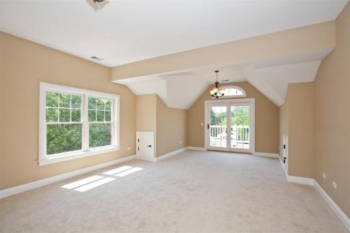 21 North Herbert Road, Unit D Riverside, IL 60546 - Photo 14 of 15