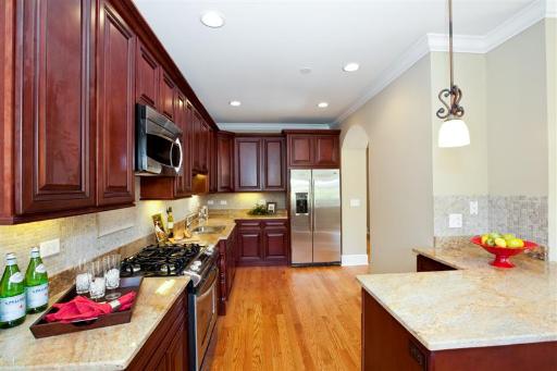 21 North Herbert Road, Unit D Riverside, IL 60546 - Photo 5 of 15