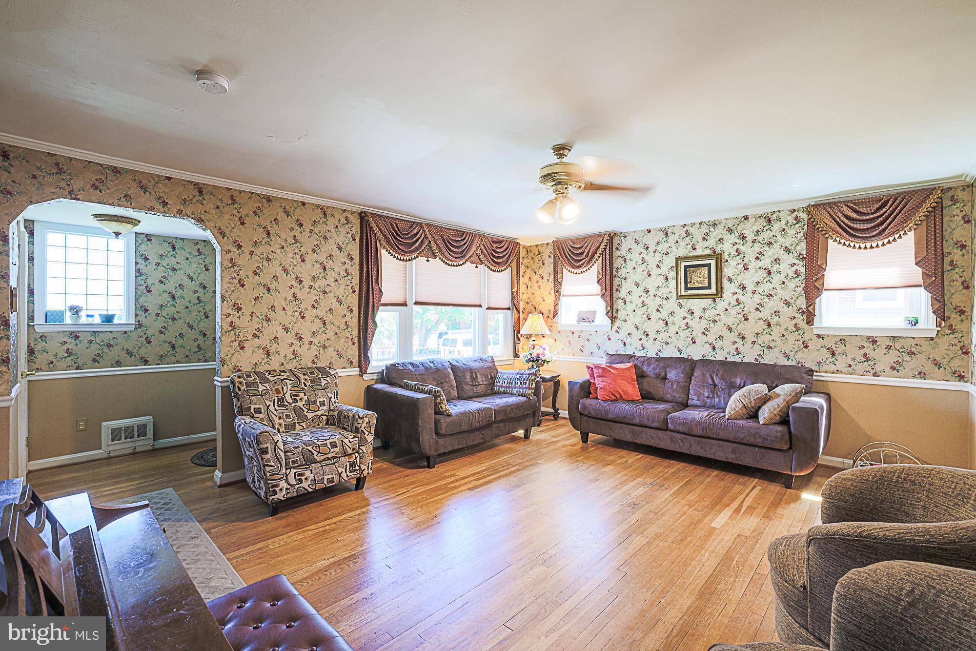 3910 Labyrinth Road Baltimore, MD 21215 - Photo 13 of 50