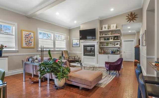 $6,800 | 616 East 4th Street, Unit 402, Boston, MA 02127