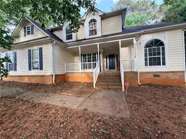 $298,900 | 426 Pates Lake Court, Hampton, GA 30228