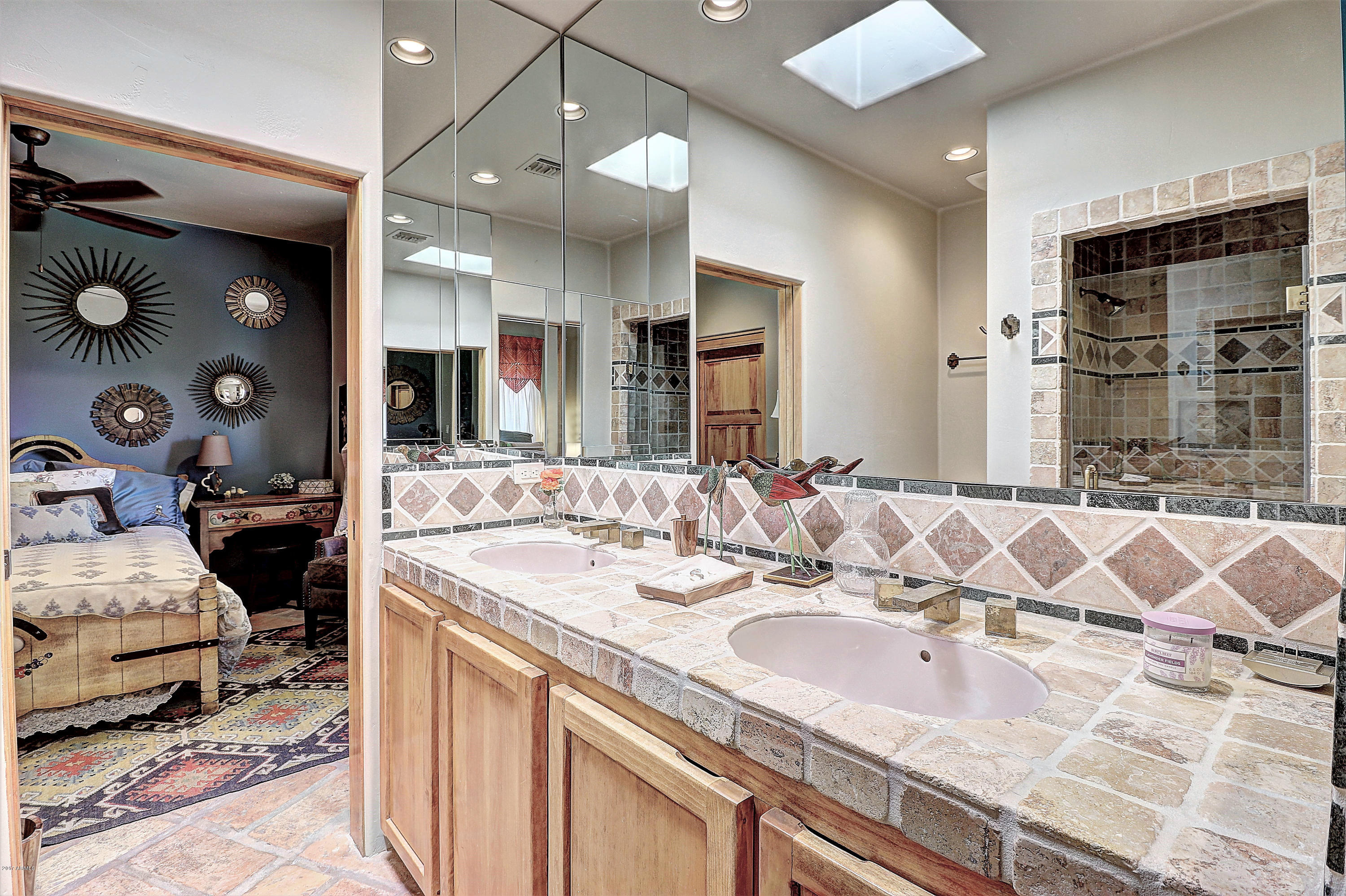 6107 East Quartz Mountain Road Paradise Valley, AZ 85253 - Photo 26 of 63 J&J bath to bed 3