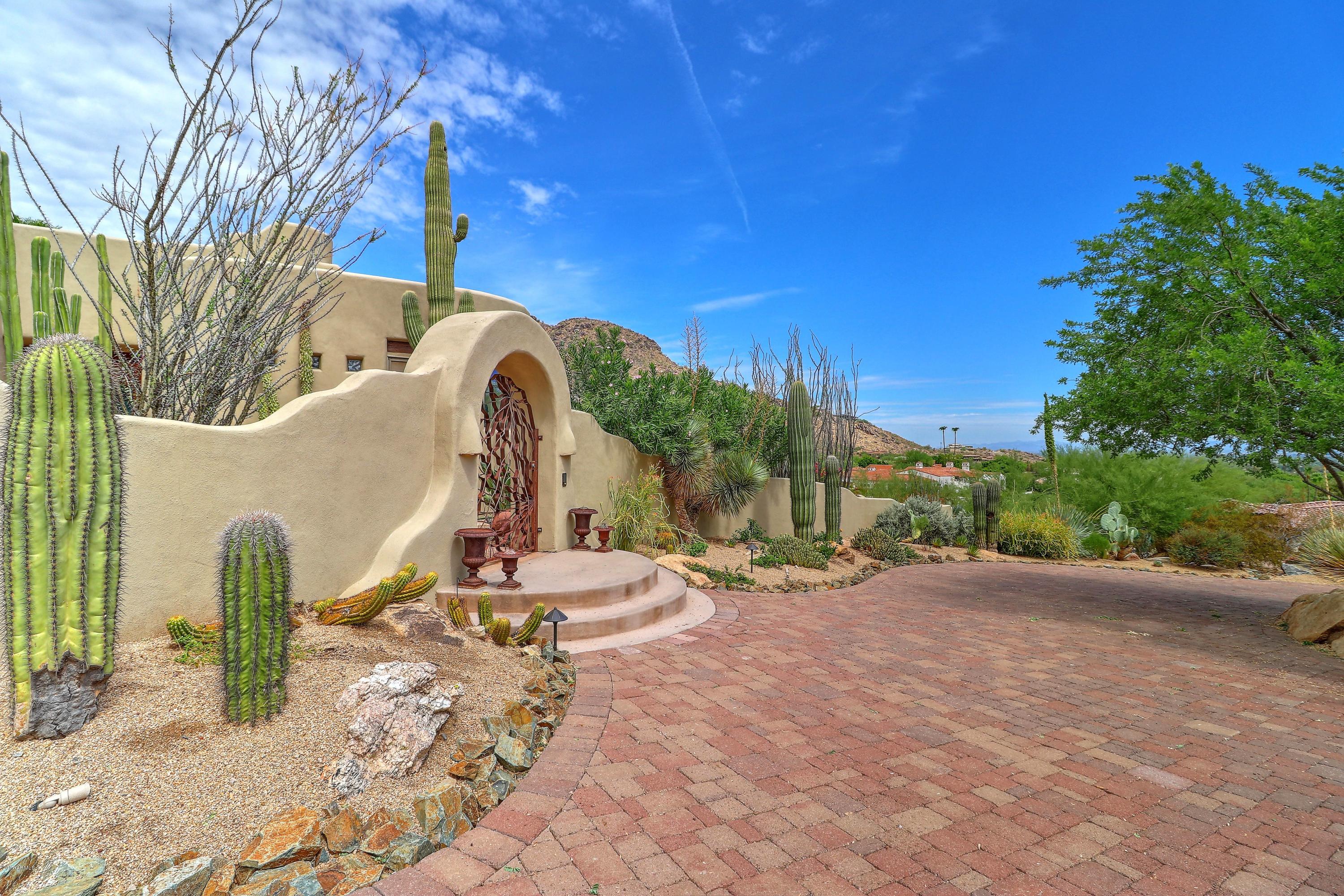 6107 East Quartz Mountain Road Paradise Valley, AZ 85253 - Photo 4 of 63 Entrance