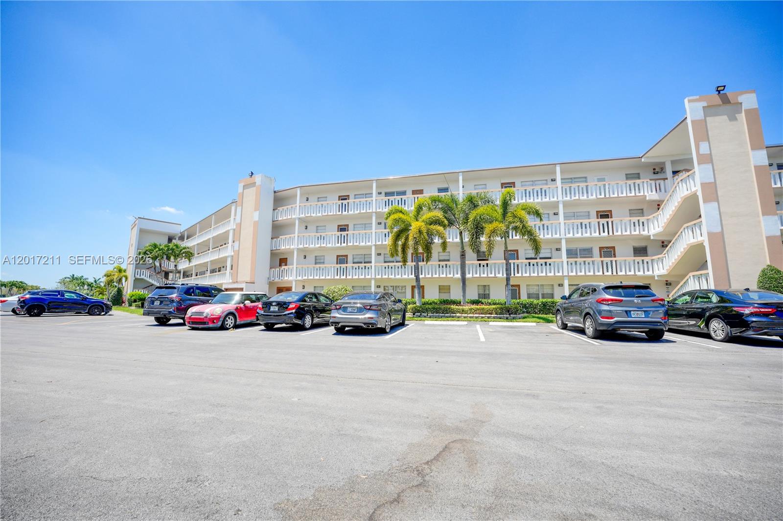 4082 Cornwall East, Unit 4082 Boca Raton, FL 33434 - Photo 2 of 46