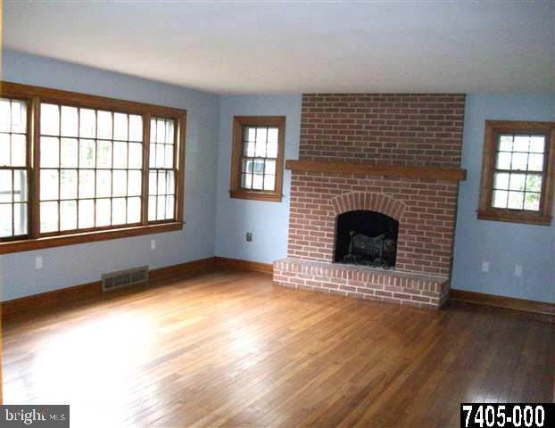 5361 Lehman Road Spring Grove, PA 17362 - Photo 8 of 13 Gallery Image 8