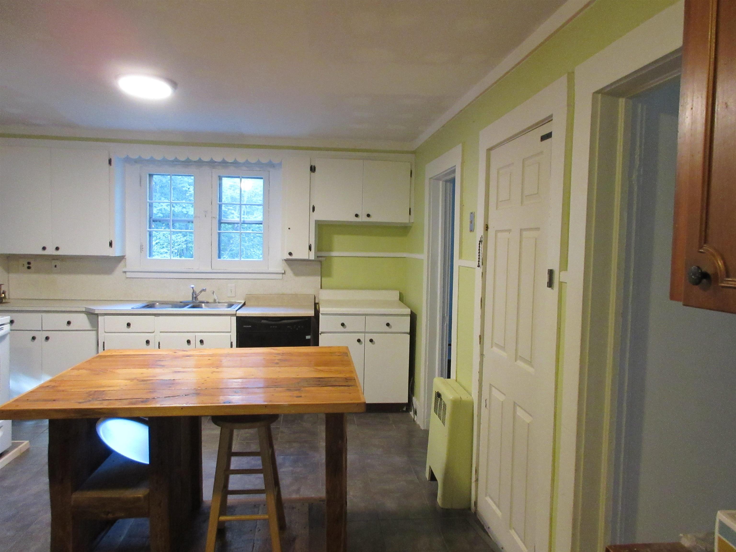 41 Gorham Bridge Road Proctor, VT 05765 - Photo 4 of 26