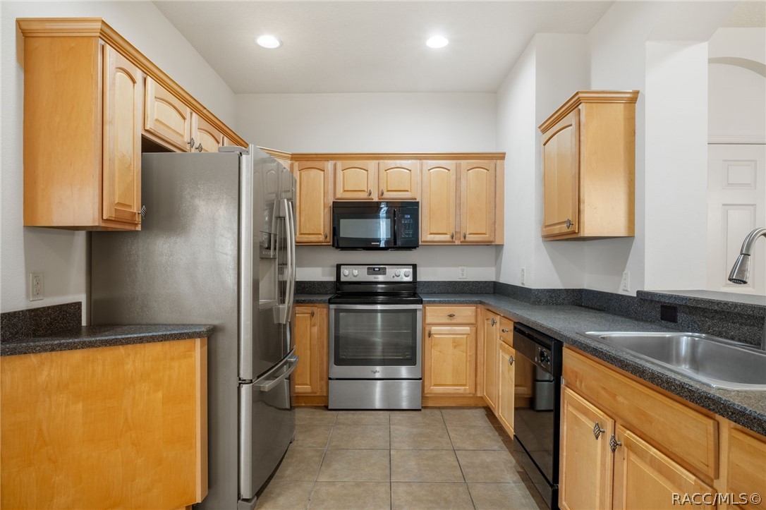 1698 West Spring Meadow Loop Lecanto, FL 34461 - Photo 16 of 70
