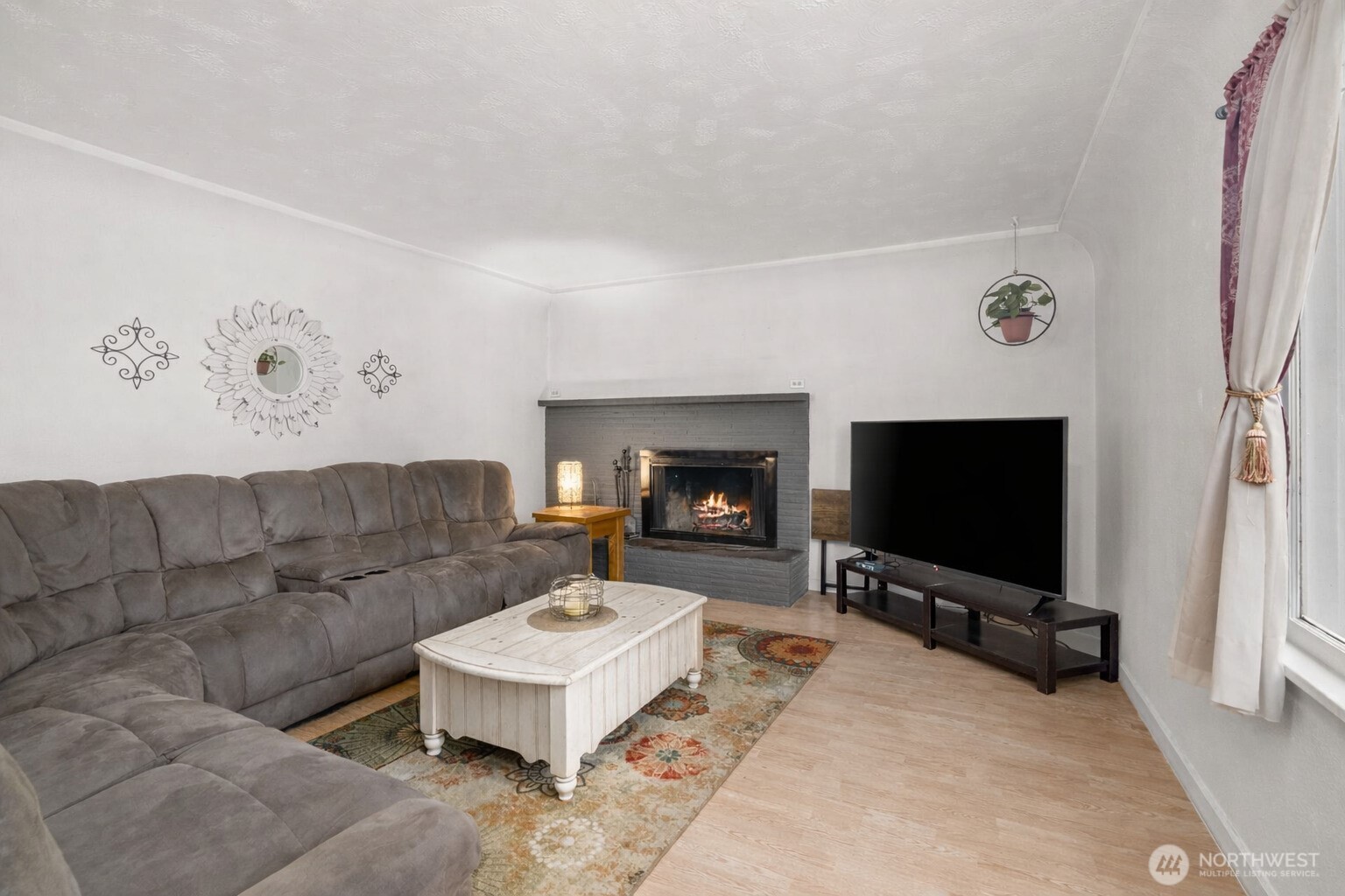 1314 Rainier Street Sumner, WA 98390 - Photo 5 of 20