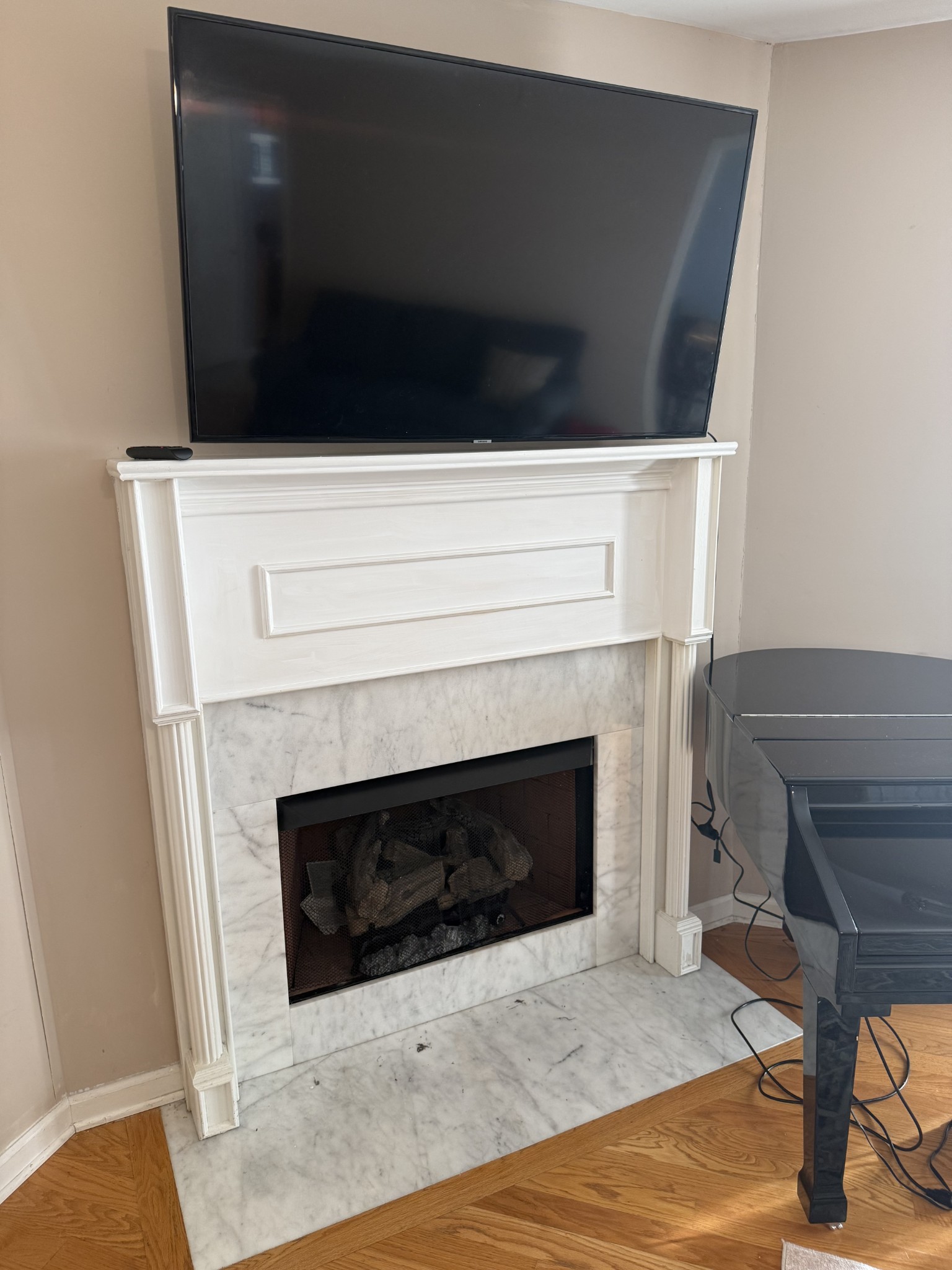 1702 Abiff Road Burns, TN 37029 - Photo 30 of 47 a living room with a fireplace