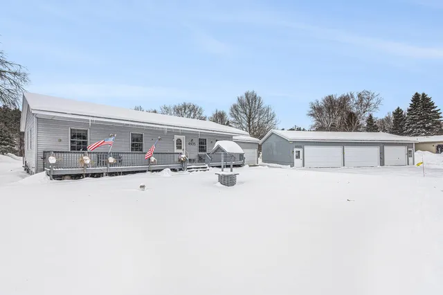 $420,000 | 4935 West Deren Road, Ludington, MI 49431
