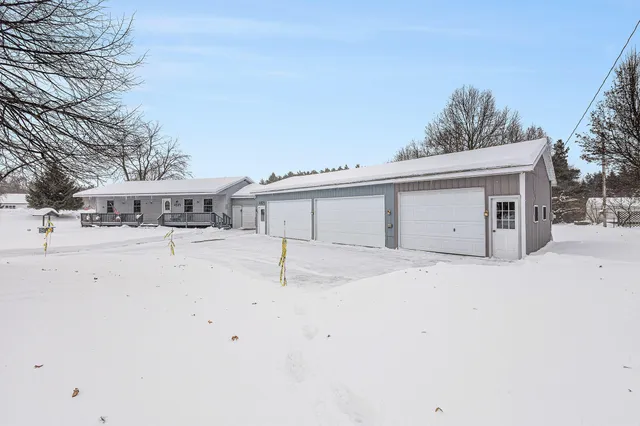 $420,000 | 4935 West Deren Road, Ludington, MI 49431