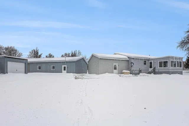 $420,000 | 4935 West Deren Road, Ludington, MI 49431