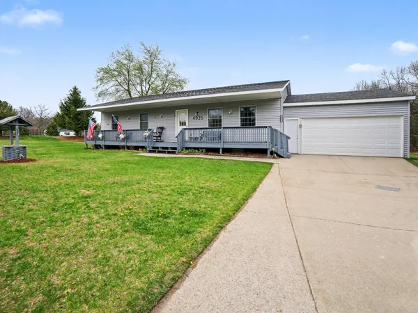 $389,000 | 4935 West Deren Road, Ludington, MI 49431