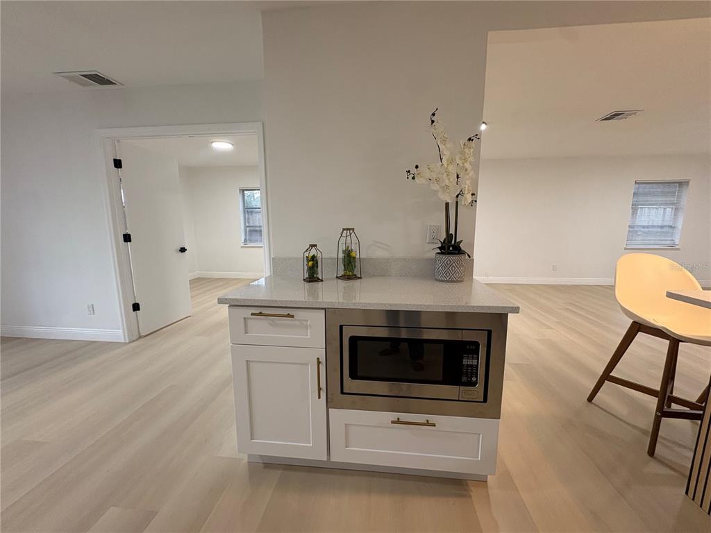 1241 Manchester Road Maitland, FL 32751 - Photo 9 of 25 Gallery Image 9