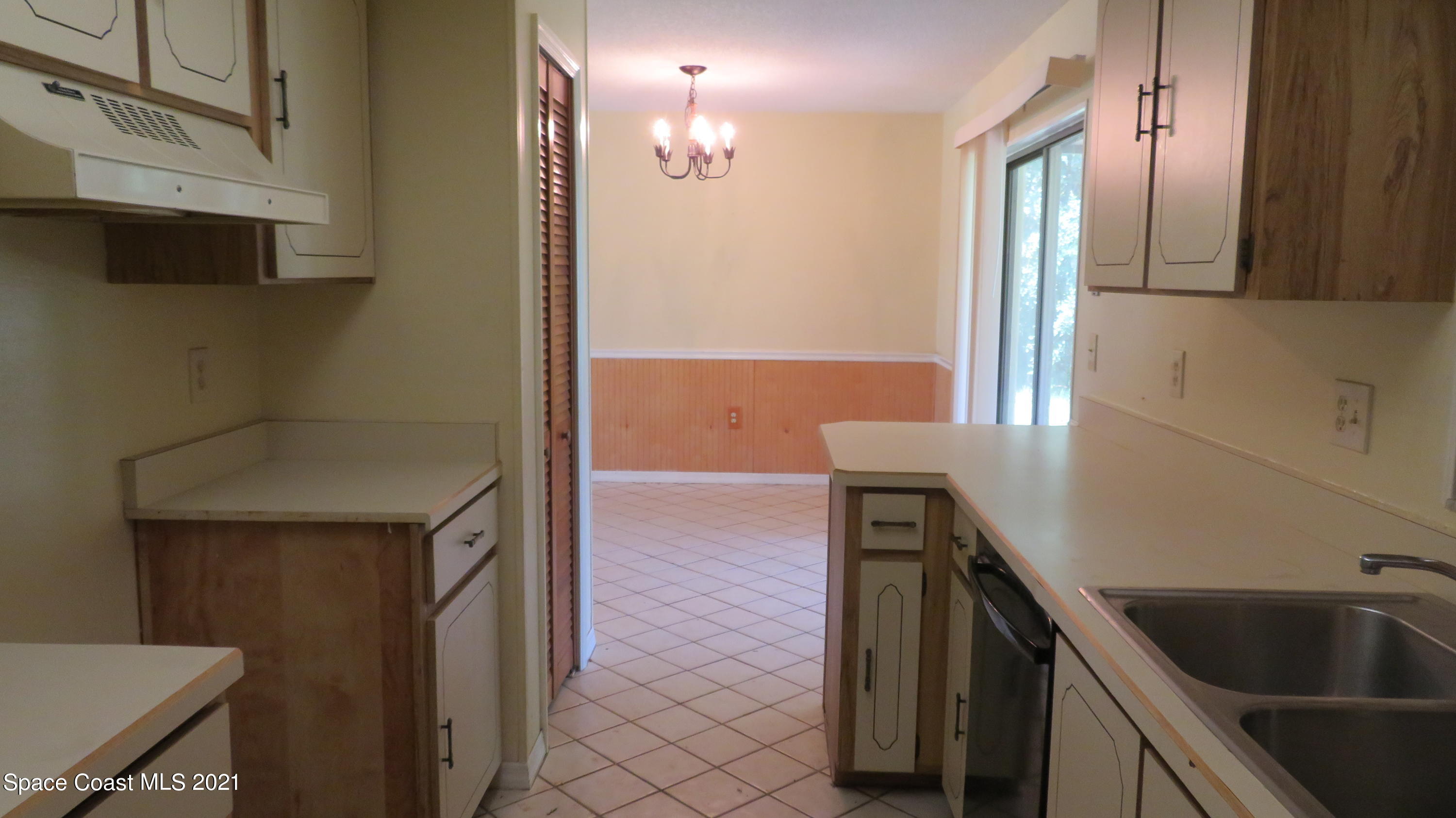 447 Freeman Road Northwest Palm Bay, FL 32907 - Photo 8 of 23 IMG_20210713_111006