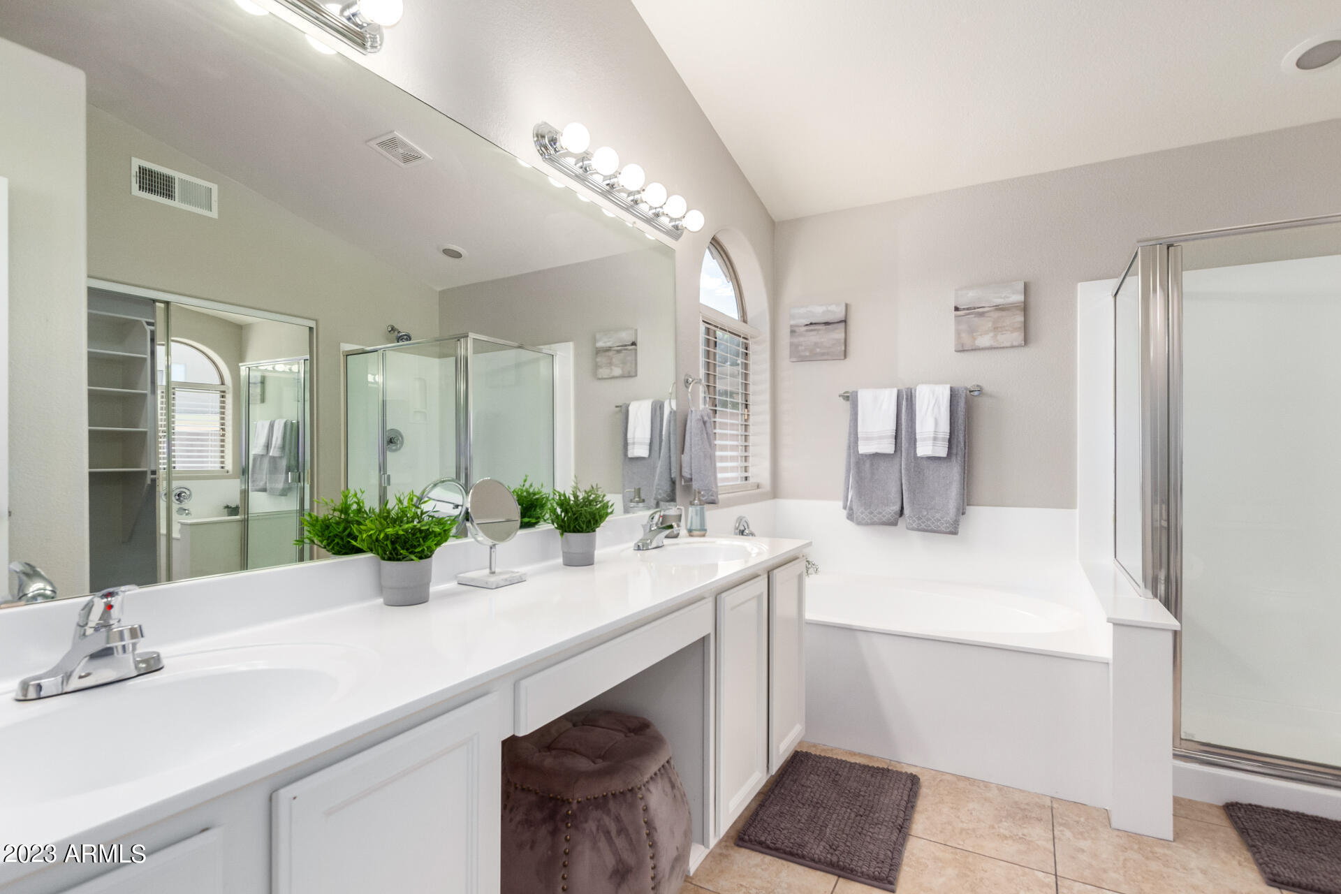 3907 East Page Avenue Gilbert, AZ 85234 - Photo 18 of 80 0022-22 - Page