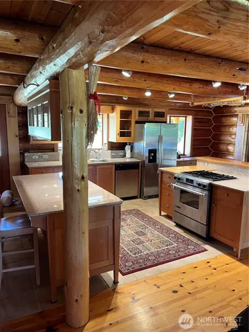 $2,800 | 4050 South Hollyhock Lane, Langley, WA 98260