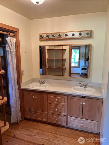 $2,800 | 4050 South Hollyhock Lane, Langley, WA 98260