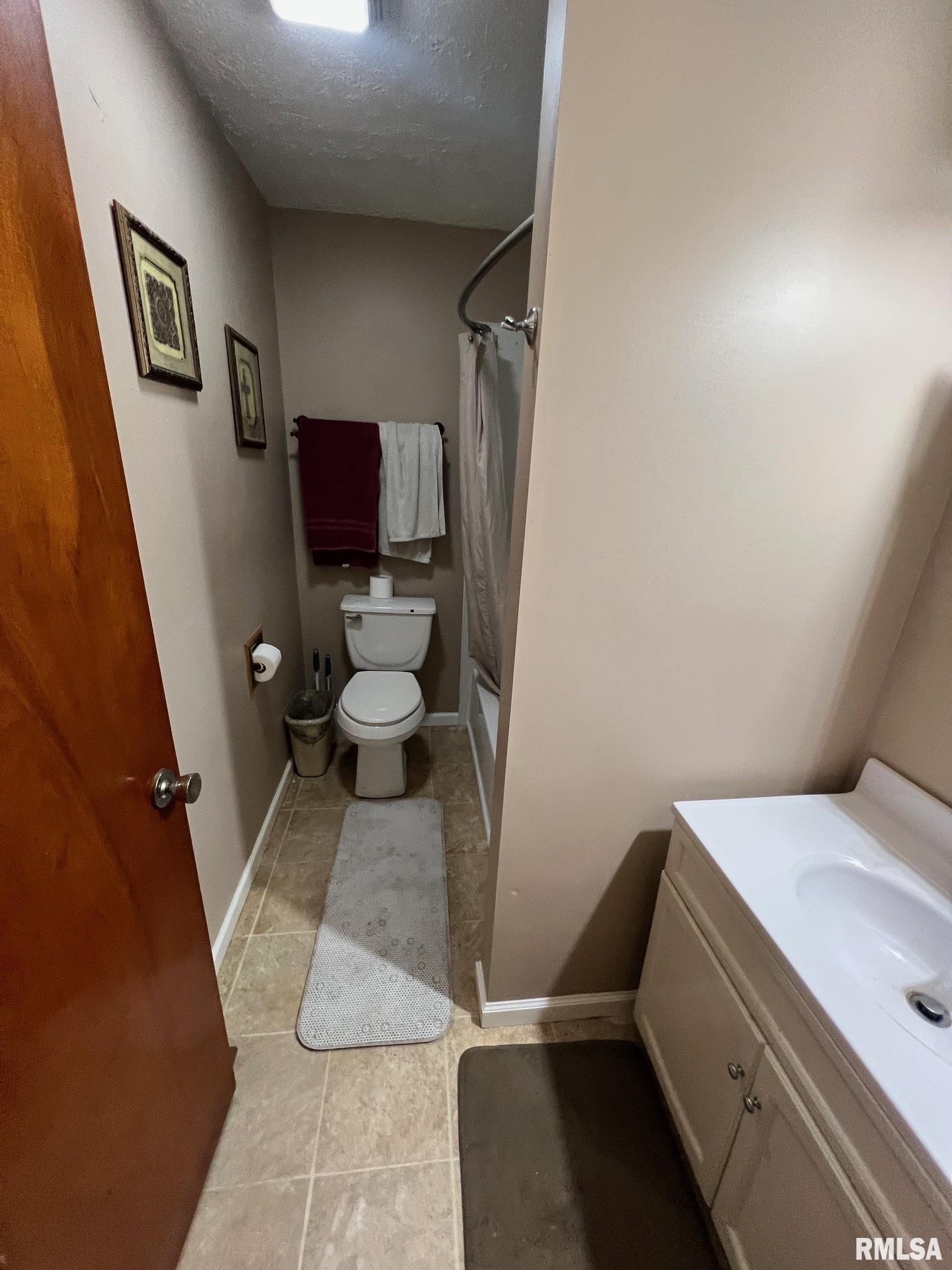 14052 Summer Road Benton, IL 62812 - Photo 18 of 41