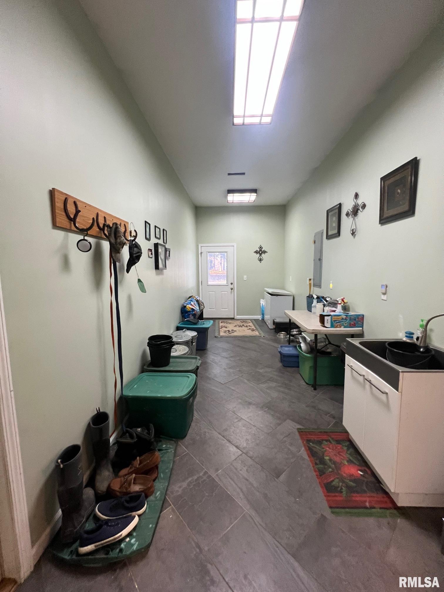 14052 Summer Road Benton, IL 62812 - Photo 32 of 41